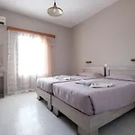 Club Maria Hotel 2*