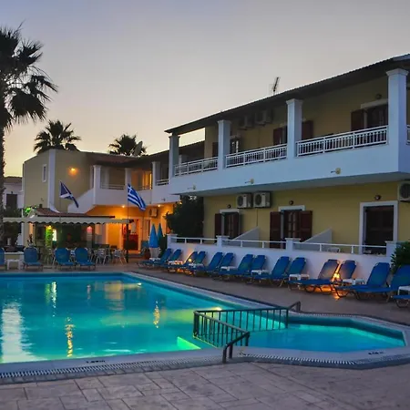 Club Maria Hotel 2*