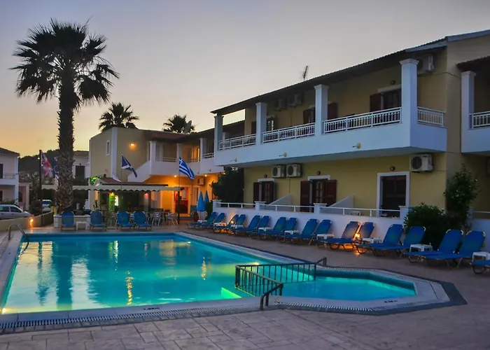 Club Maria Hotel 2*